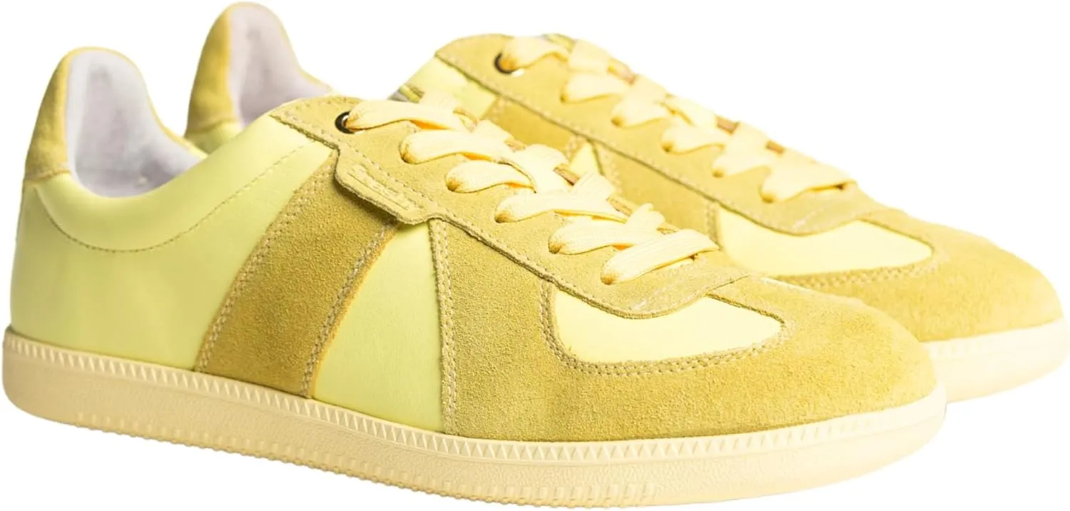 Indie Trainers. Fashion Sneakers for Women and Men. Classic Style Low-Top Street Shoes, Comfortable and Minimalist