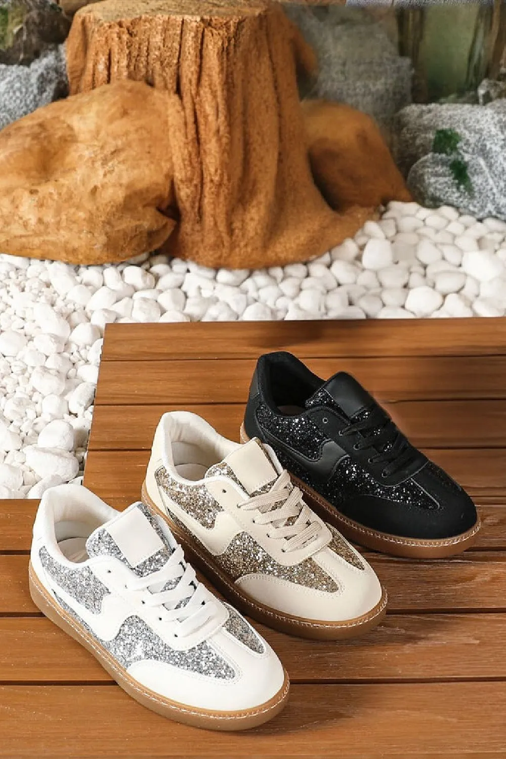 WOMEN'S DAZZLING GLITTER ACCENT SPARKLE LACE UP SNEAKERS IN WHITE